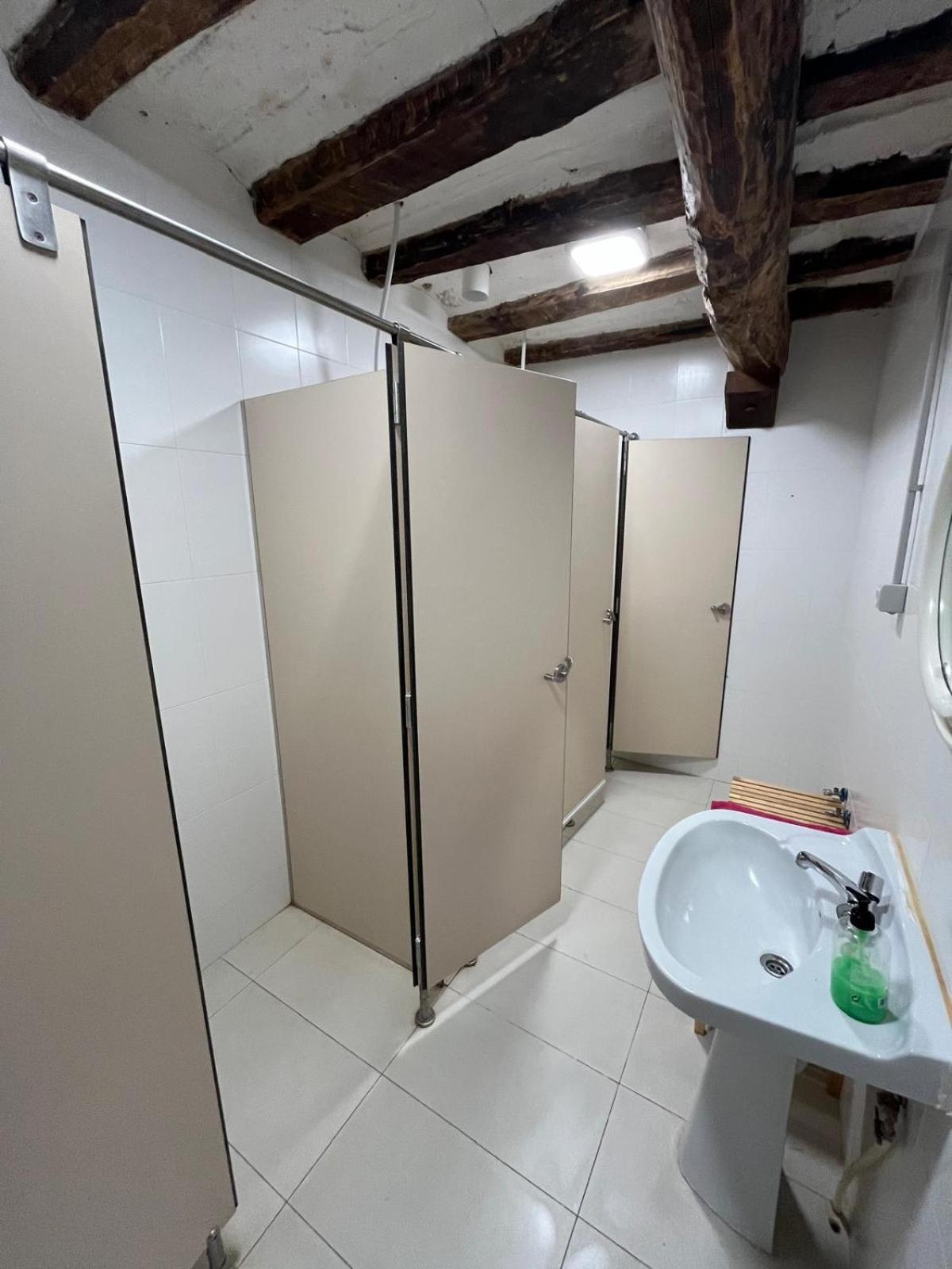 Rest Life El Salto Hostel Белорадо Стая снимка